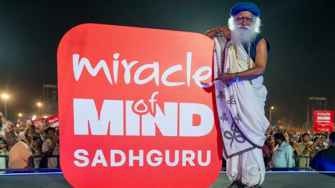 सद्गुरु's Miracle of Mind App: 10 लाख Downloads in 15 Hours