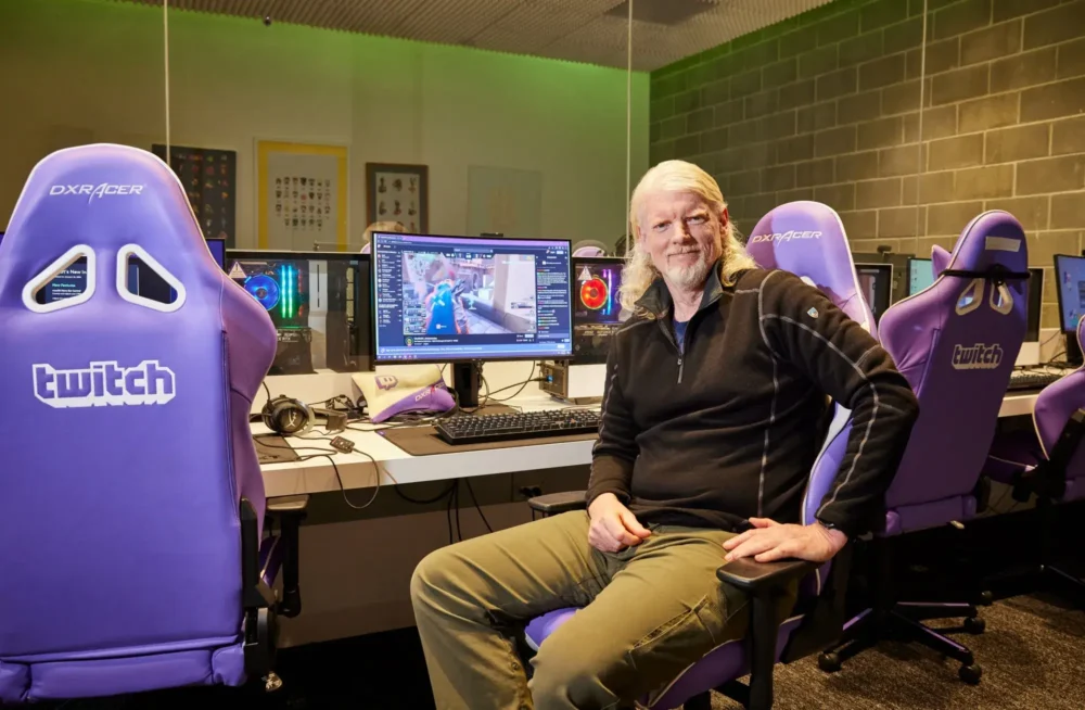 Twitch CEO डैन क्लैंसी की विवादित हरकत ने मचाया बवाल, स्ट्रीमर्स और दर्शकों में गुस्सा!