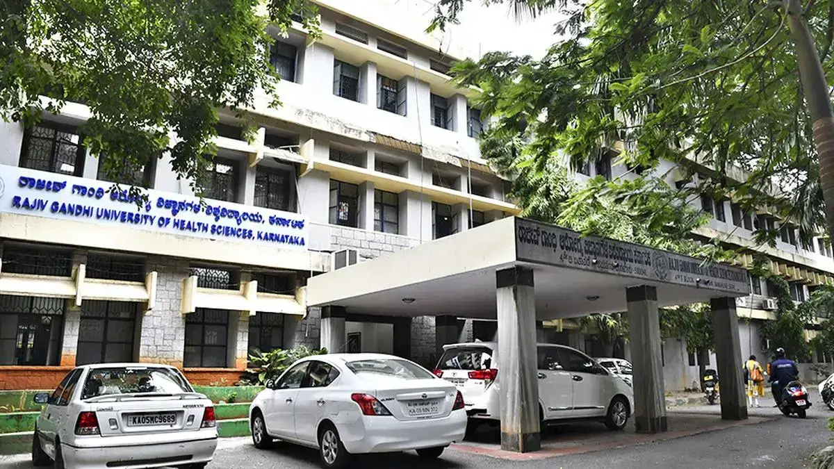मेडिकल छात्रों की आत्महत्या रोकने के लिए RGUHS का बड़ा कदम, होस्टल के पंखों में लगेगा विशेष सुरक्षा उपकरण