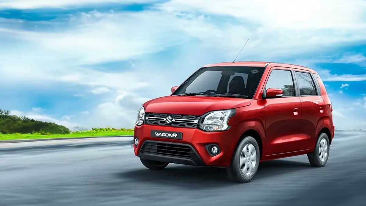 Tata Tiago को पछाड़ Maruti WagonR बनी बेस्ट सेलिंग कार, धड़ाधड़ बिक रही यूनिट्स!