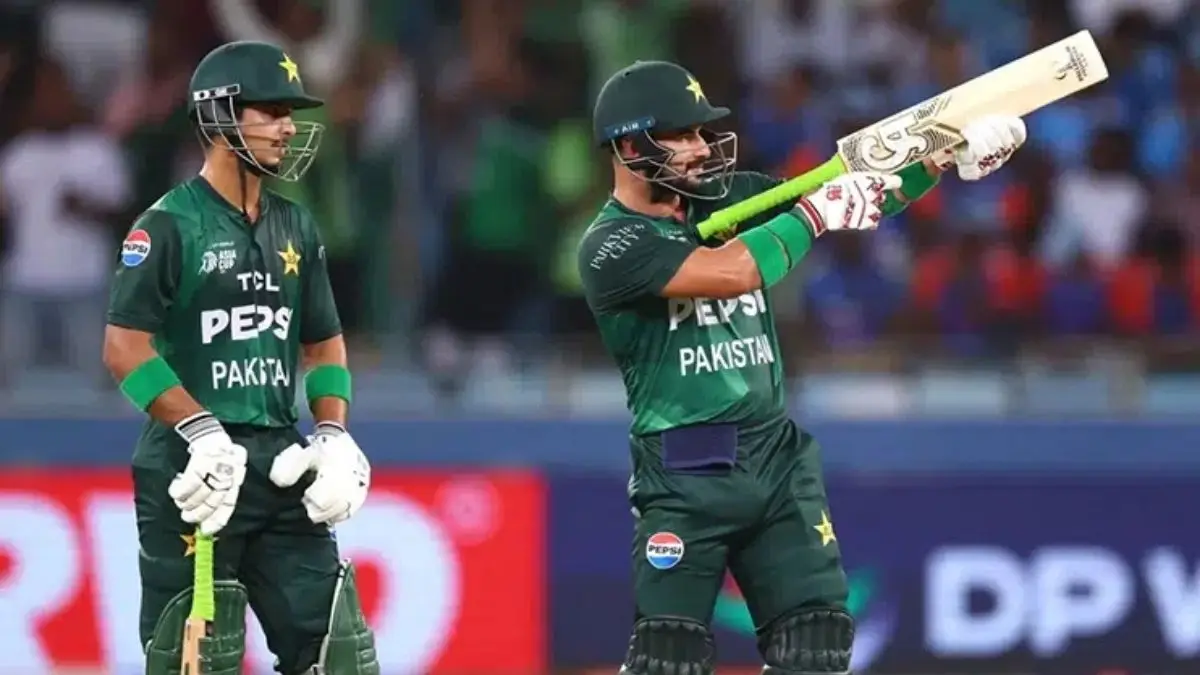 फरहान-का-शर्मनाक-‘गन-सेलिब्रेशन’ 