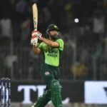 मोहम्मद नवाज़ का धमाका! मुश्किल हालात में पाकिस्तान ने दक्षिण अफ्रीका के खिलाफ ठोके 269 रन