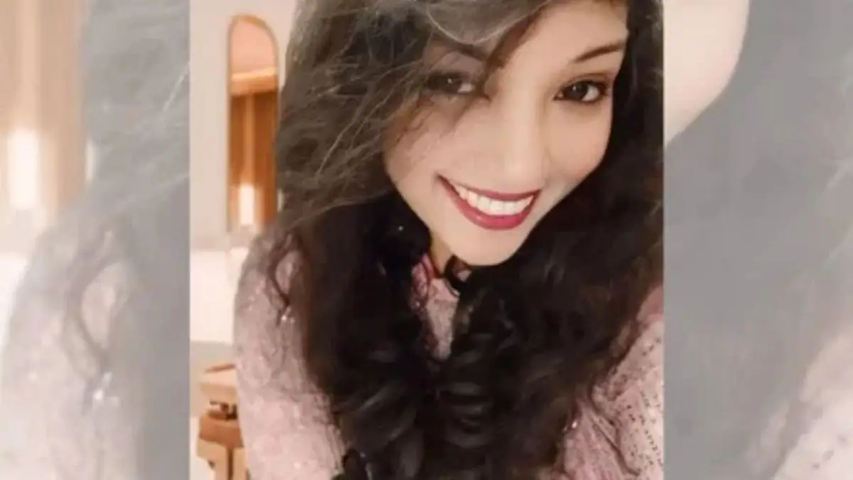 अलीगढ़ में शिक्षक सस्पेंड! राष्ट्रगान में हिस्सा न लेने पर मचा हड़कंप, जांच बैठी