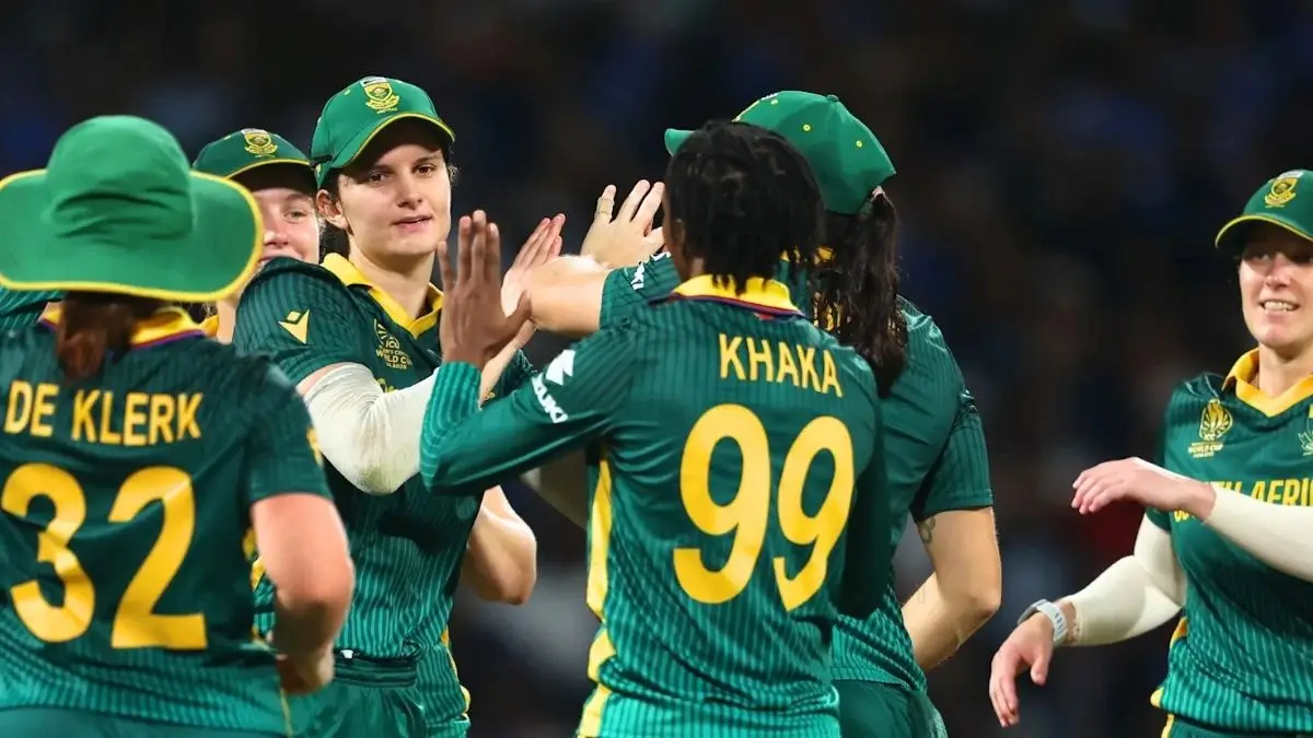 Final में 52 रन से हार, फिर भी Wolvaardt का शतक; क्यों बोलीं—“टीम पर गर्व”