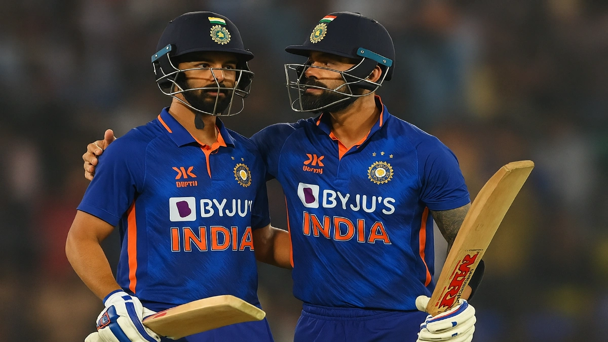 virat-kohli-ruturaj-shadowing-innings-odi-century