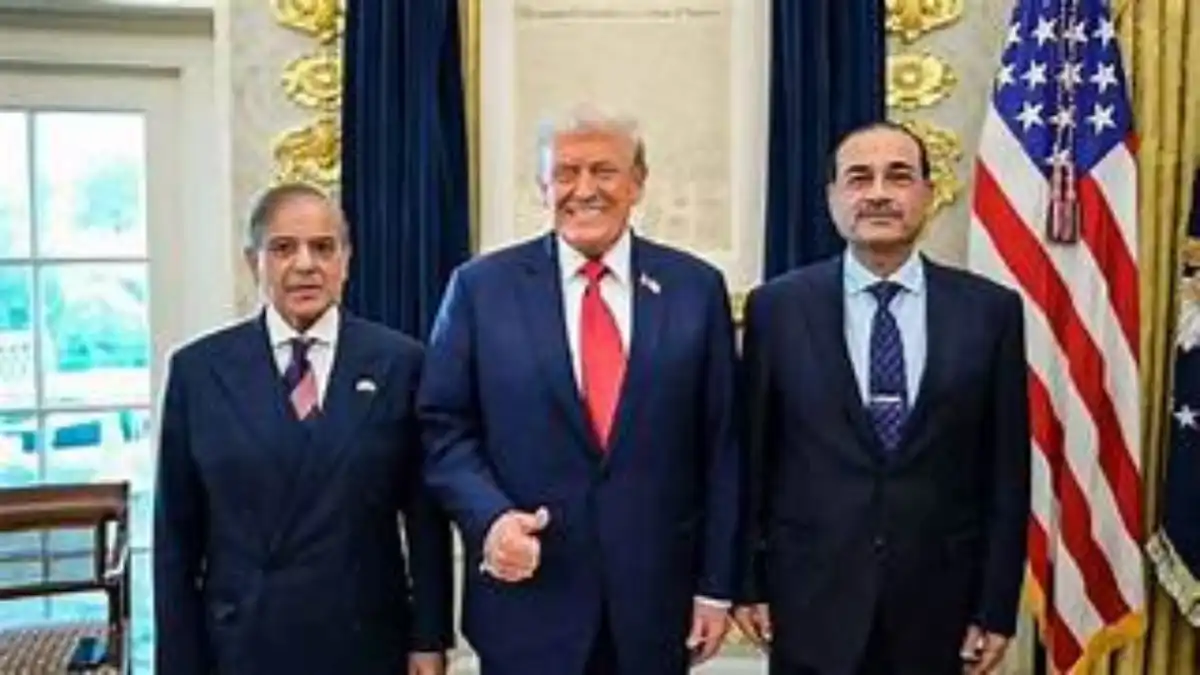 trump-special-offer-to-pakistan-railway-engines-starlink-minerals