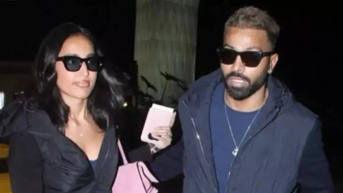 hardik-pandya-mahieka-sharma-twinning-fan-incident-mumbai