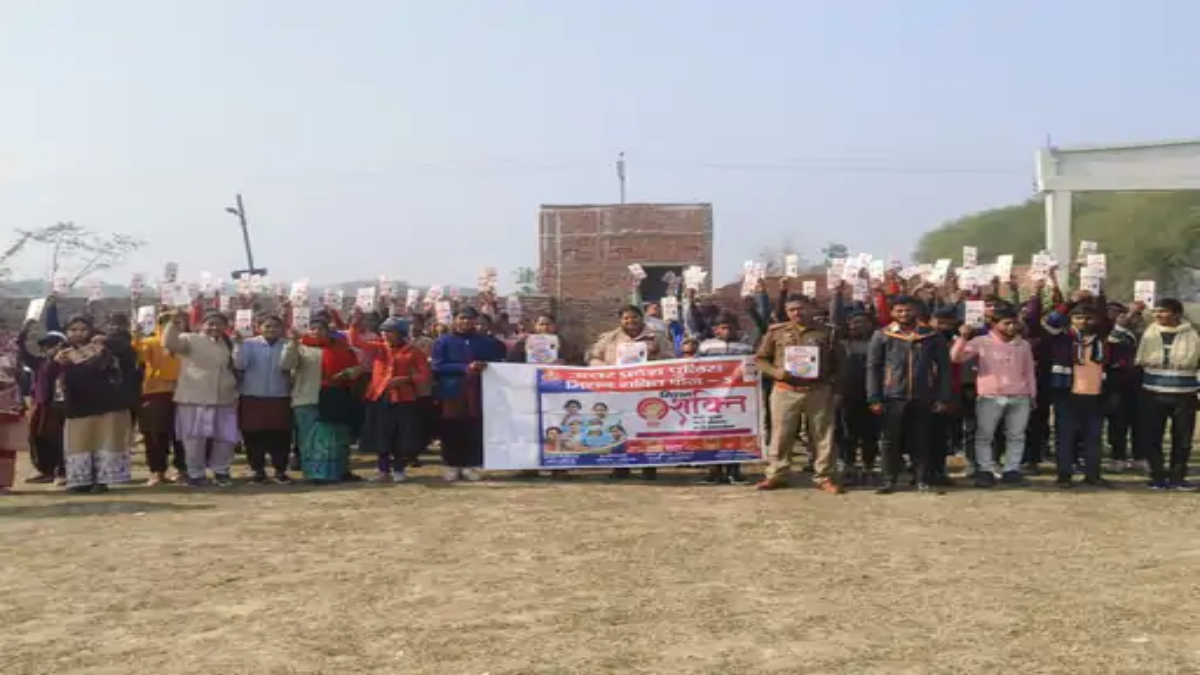balrampur-police-mission-shakti-awareness-camp-new-laws